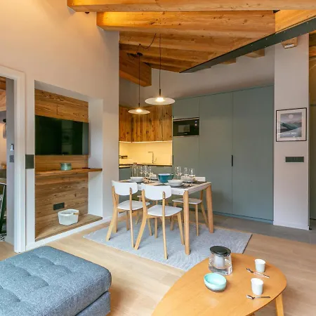 De Standing Avec Wifi, Garage Et Balcon Au Pied Des Pistes - Fr-1-694-324 Apartment *